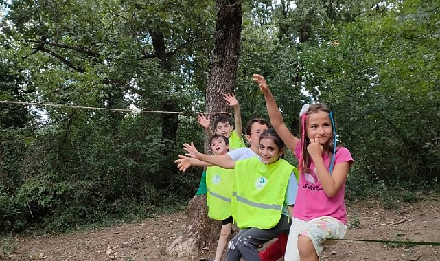 Kocaeli İzmit'te çocukları 'Doğa'yı keşfediyor