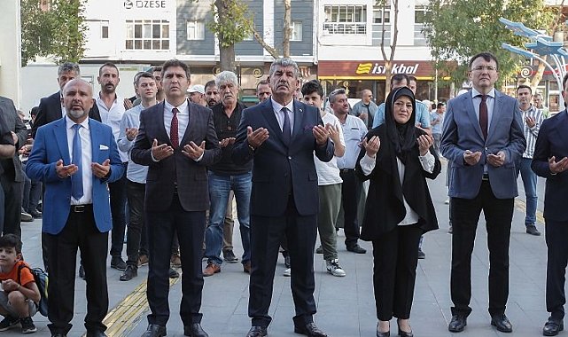 Kütahya'da birlik lokması dağıtıldı