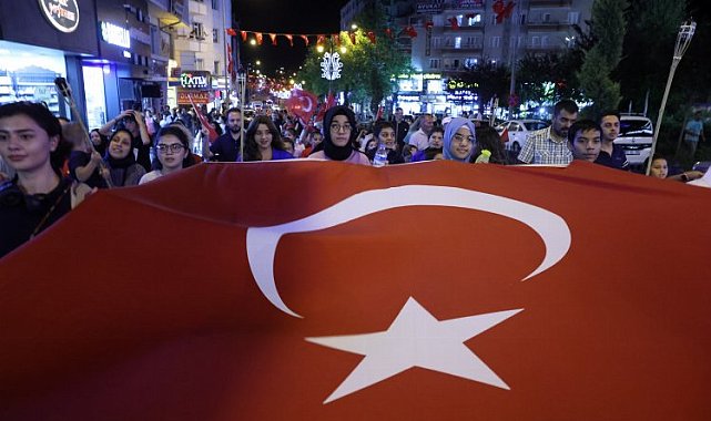 Nevşehir'de coşkulu fener alayı