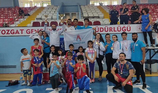 Nevşehirli sporcular madalyaları topladı