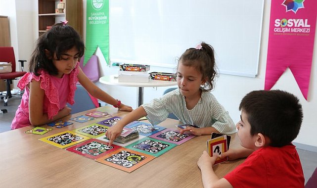Sakarya'da hem eğleniyor, hem öğreniyorlar