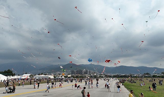 Zafer coşkusu Bursa'da göklerde