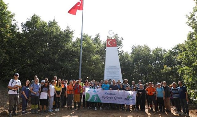 Bursa'da İnegöllü doğaseverler şehitler anısına yürüdü