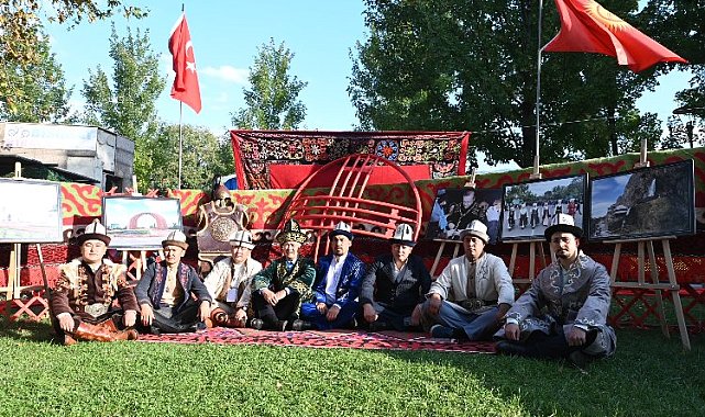 Bursa'dan Guinness'e 'Manas Destanı'