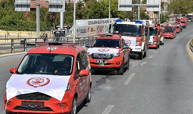 Caddelerde İtfaiye Haftası coşkusu