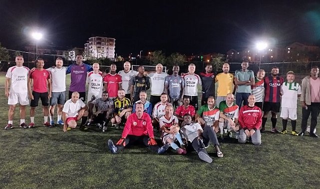 Edirne Keşan'da Nijerya uyruklu sporcular dostluk maçı yaptı