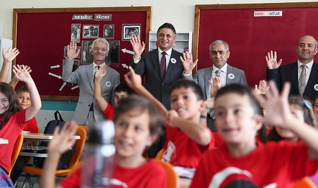 İzmir Aliağa'da 'İlköğretim' heyecanı