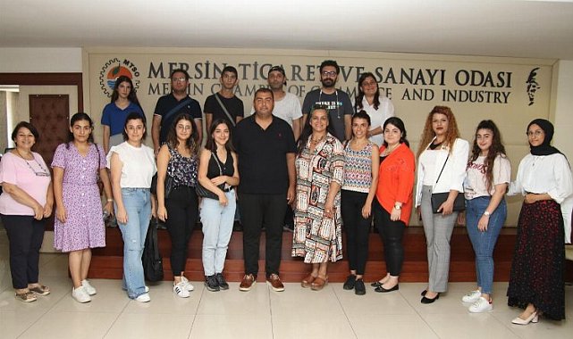 Kariyer merkezi kursiyerleri iş dünyası ile buluşuyor