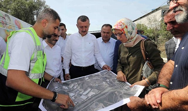 Kocaeli'de cadde ve yol çalışmalarına yakın mercek
