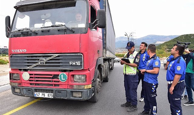 Manisa Büyükşehir ve Jandarma Trafik'ten ortak denetim