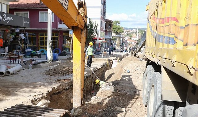 Manisa Demirci'de altyapı çalışmaları sürüyor