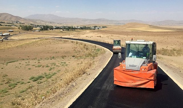 Özalp yolları asfaltlanıyor