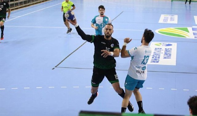 Sakarya Büyükşehir hentbolda doludizgin