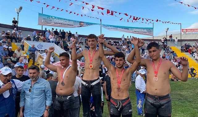 Sakaryalı pehlivanlar başarılarını sürdürüyor