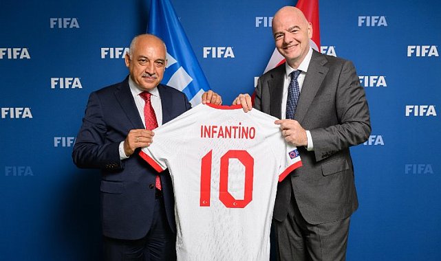 TFF Başkanı Mehmet Büyükekşi FIFA Başkanı Gianni Infantino ile buluştu