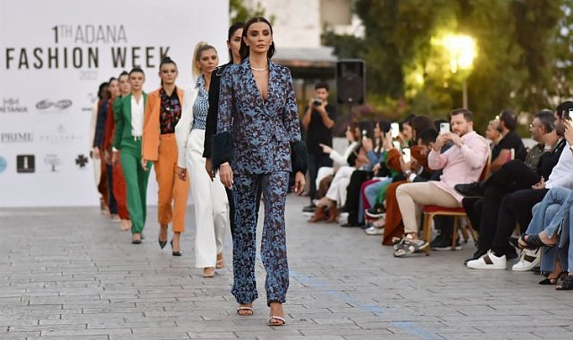 Adana Tarihi Taş Köprü'de muhteşem defile