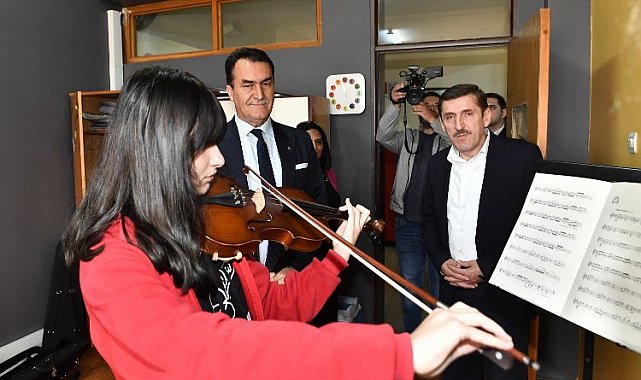 Bursa Osmangazi'de Başkan Dündar'dan sanat dolu ziyaret
