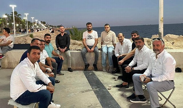 Gelecek Partisi Mersin'de 'seyyar'ların yanında