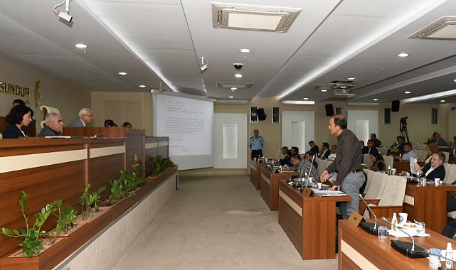 İzmir Karabağlar'a 1 milyar 250 milyon liralık bütçe