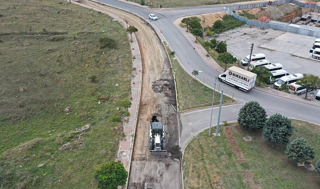 Kocaeli'de Çayırova Veysel Karani Caddesi yenileniyor