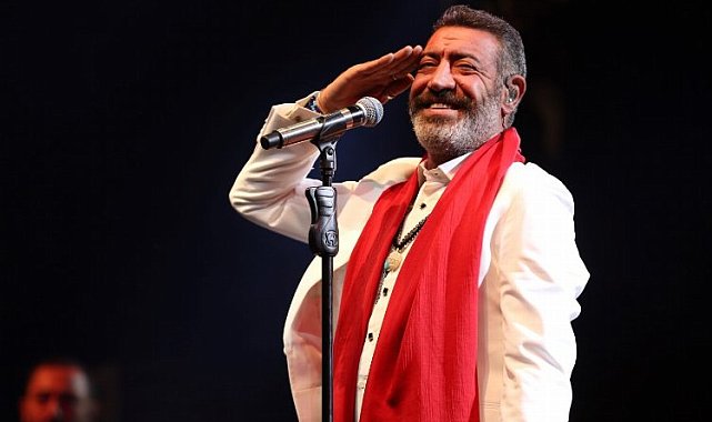 Kocaeli'de coşku Hakan Altun konseri ile taçlandı