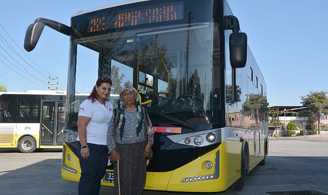 Maaşını otobüste unutulan Zeliha teyzenin imdadına kadın şoför yetişti