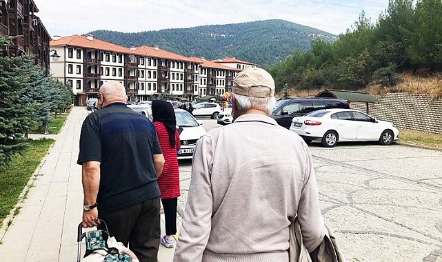 Sakarya'dan yaşlılara huzur dolu sonbahar tatili
