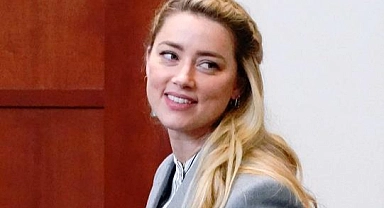 Amerikalılar 2022'de Google'de En Çok  Amber Heard'ı Aradı