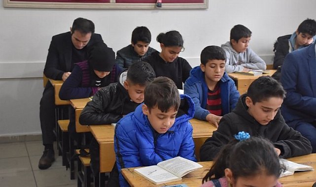 Batman Sason'da 'Kitap Kurdu' projesi