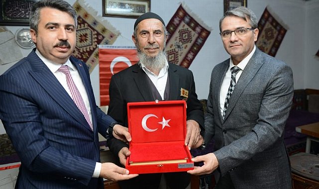 Bursa Yıldırım'da Başkan Yılmaz'dan şehit ailesine ziyaret