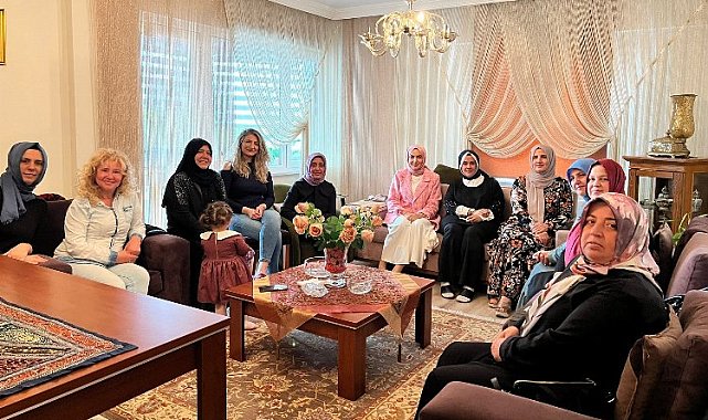 Bursa'da AK kadınlar saha çalışmalarında