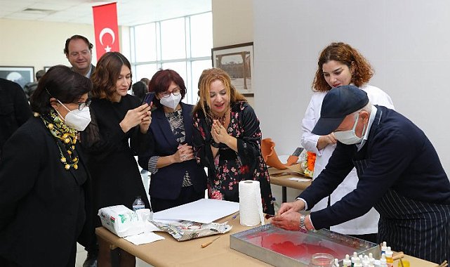 Dokuz Eylül'de parkinsona 'sanatsal' farkındalık