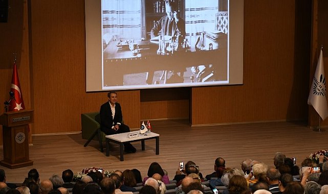 İzmir Karabağlar'da Sinan Meydan'dan 'Atatürk'ü Anlamak' söyleşisi