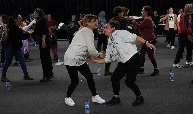 Kadına şiddet Beylikdüzü'nde masaya yatırıldı