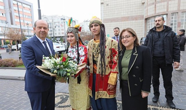KKTC Cumhurbaşkanı'ndan Fatma Şahin'e ziyaret