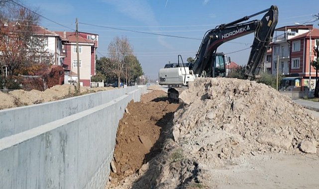 Kütahya'da sulama kanalları temizleniyor