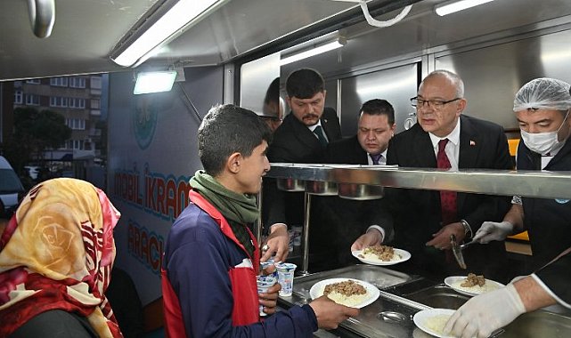 Manisa'da MHP'li Murat Öner için pilav hayrı