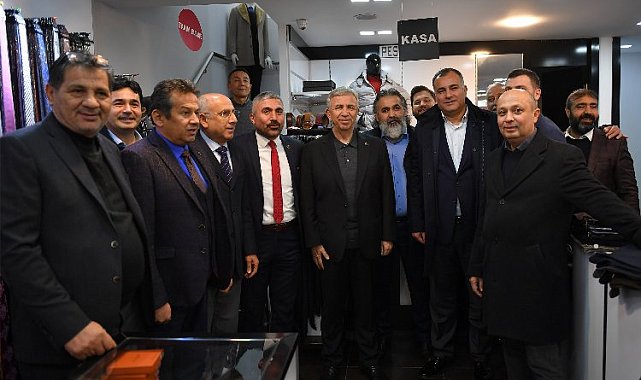 Mansur Yavaş İzmir Caddesi esnafıyla bir araya geldi