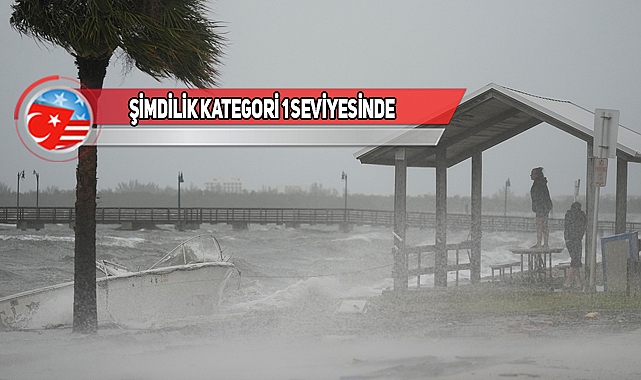 Nicole Kasırgası Florida'ya İndi!