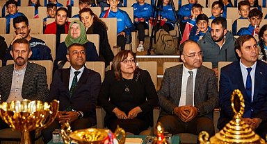 Şampiyon başkan şampiyonlarla buluştu