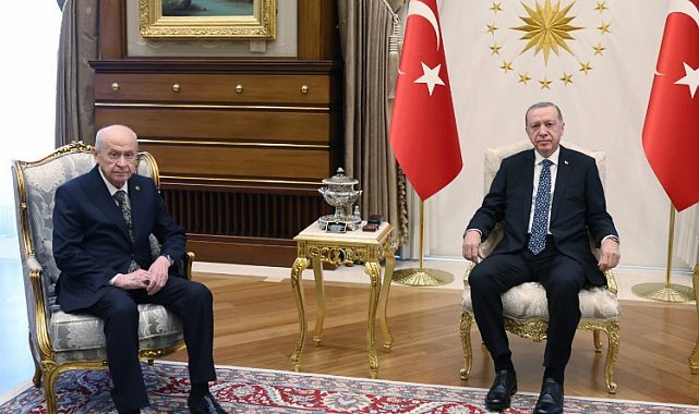 Sürpriz görüşme bir saat sürdü