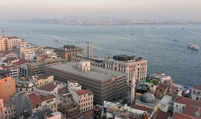 50 yıllık 7 katlı otopark yıkıldı