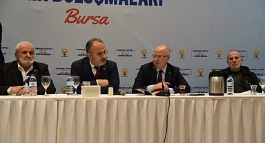 AK Parti Bursa'da kuruluşuna hizmet verenlerle buluşuyor