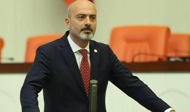 AK Partili Zafer Işık'tan İyi Partili Hüseyin Örs'e zeytin dalı