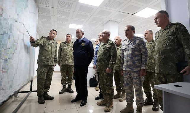 Bakan Akar, Bahar Kalkanı Harekat Bölgesi'nde