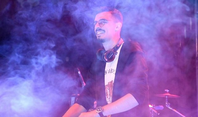 'Blink Light' müzikseverlerle buluştu