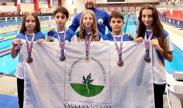 Bursa Osmangazili kulaçlar madalyaya doymuyor