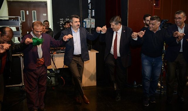 Bursa Yıldırım'da Anadolu rüzgarı esti