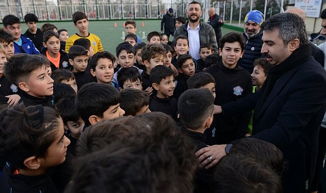 Bursa Yıldırım'da Başkan Yılmaz minik sporcularla buluştu