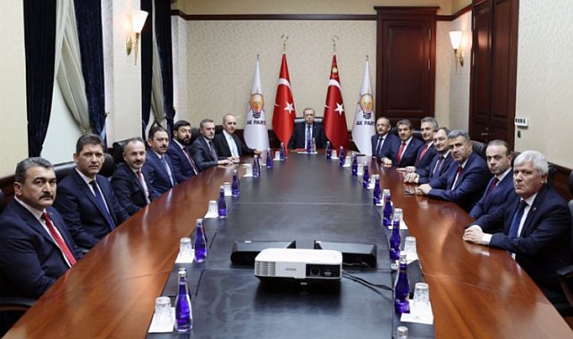 Cumhurbaşkanı Erdoğan, CHP'li büyükşehirlerin grup başkanvekillerini kabul etti